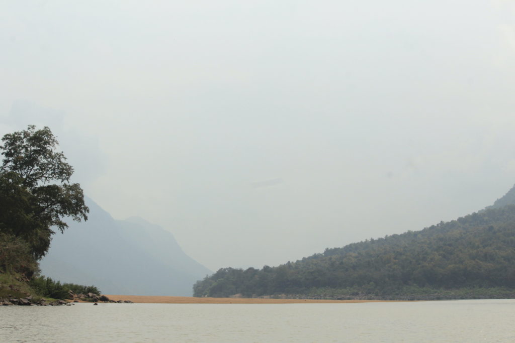 The Satkosia Gorge and a sand bank in the middle of Mahanadi River