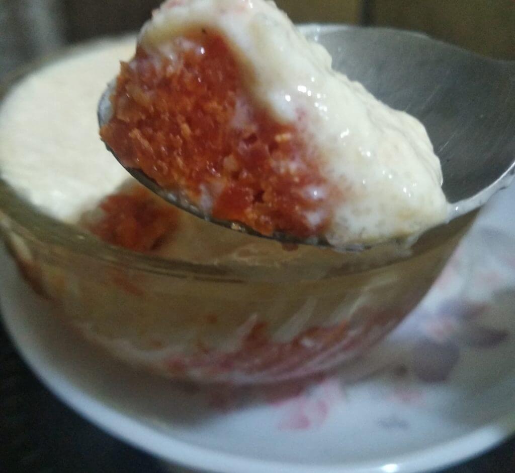 Phirni and Gajar ka Halwa served    P.C: KolkataFusion